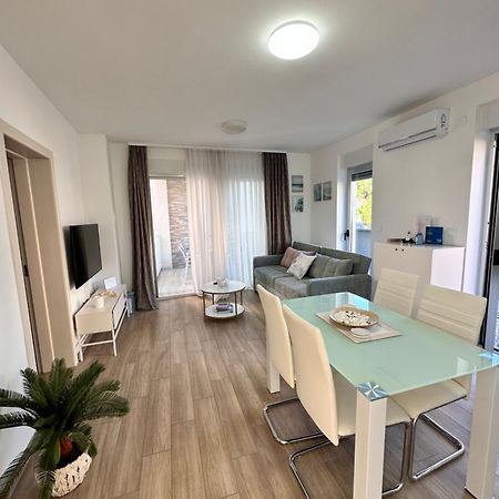 Love Borik Apartment Zadar Bagian luar foto