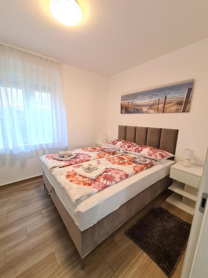 Love Borik Apartment Zadar Bagian luar foto